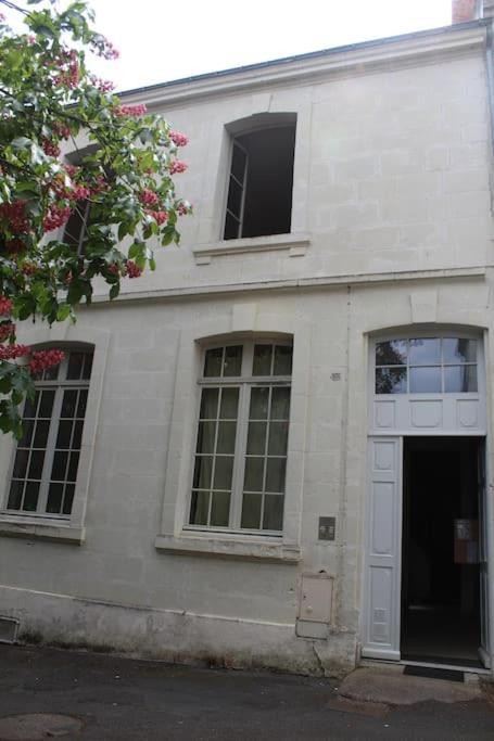 Appartement Calme Proche De La Loire โซมูร์ ภายนอก รูปภาพ