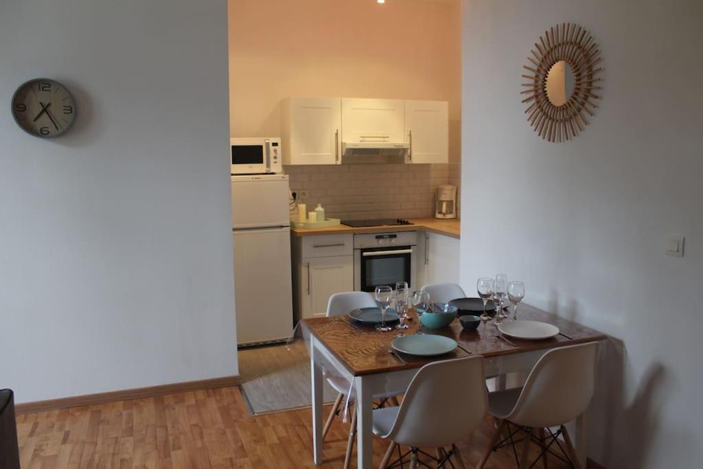Appartement Calme Proche De La Loire โซมูร์ ภายนอก รูปภาพ